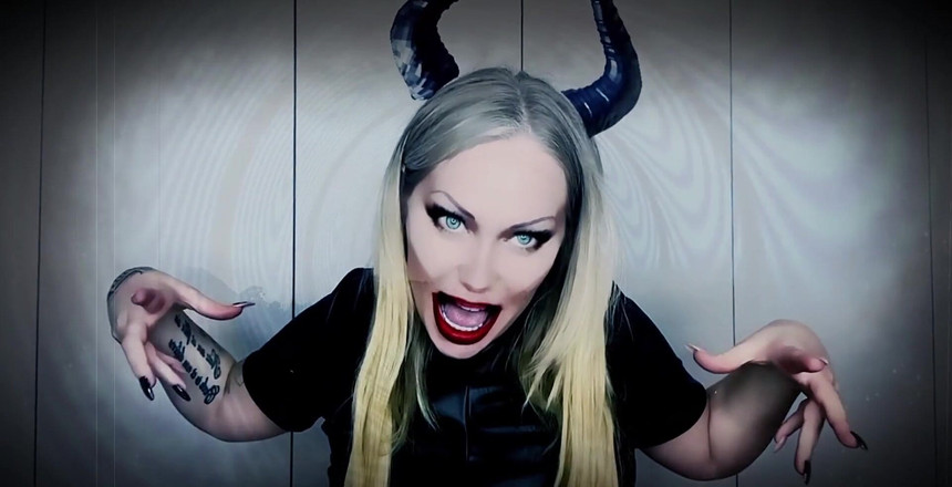 Goddess Misha Goldy: Semana espeluznante de instrucciones para comer leche! ¡Leche y tragar todos...