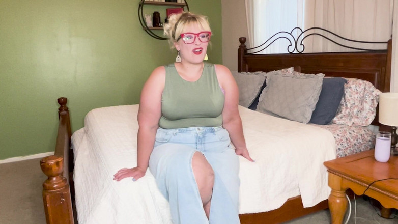 Alice Stoner: Macecha tě dá do transu, takže jsi její sexuální hračka,...