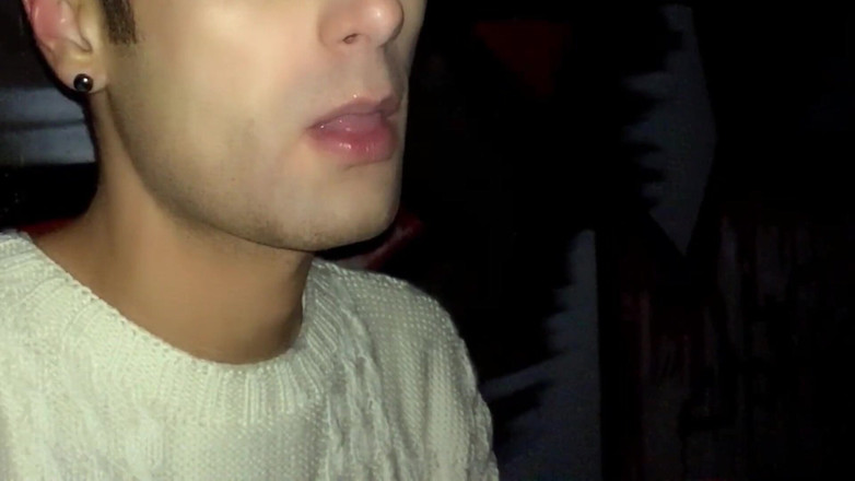 Idmir Sugary: Follia?! Twink sborra di preservativo usato sotto un ponte