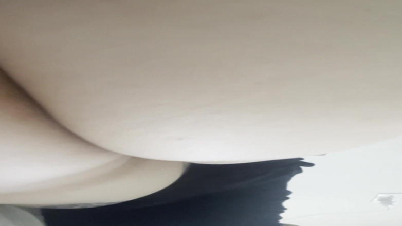 Bigtiddygoth: Quiero ver mi coño peludo y probarlo