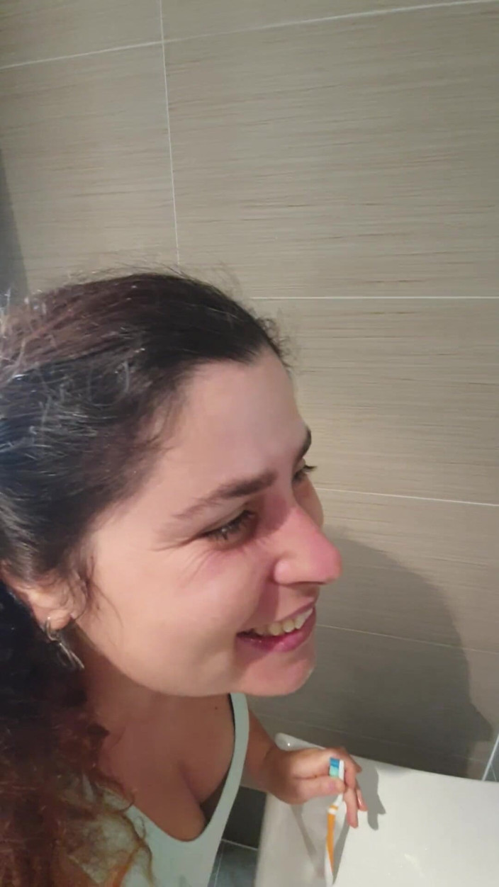 ExpressiaGirl: Stupid Stepdaughter Brushes Her Teeth with Cum, Stepdaddy Cheated Her