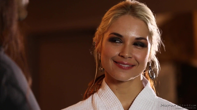 Nuru Massage: Stepaunt Sarah Vandella gives nuru engagement present