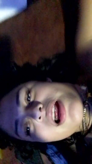 AngyAmazon: Futută în poziția misionarului în motel de iubitul meu