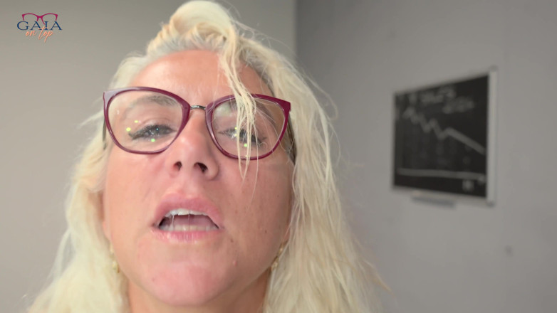 Gaia On Top: 366 MILF Pee Drink - Prolapse Anal Creampie