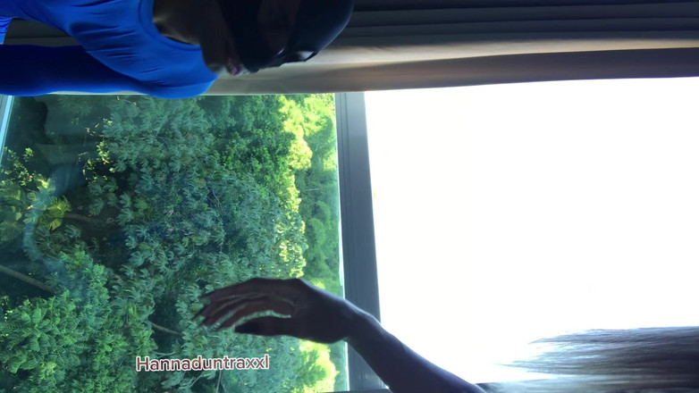 Hanna XXL: De trut kwam spelen met mijn grote lul