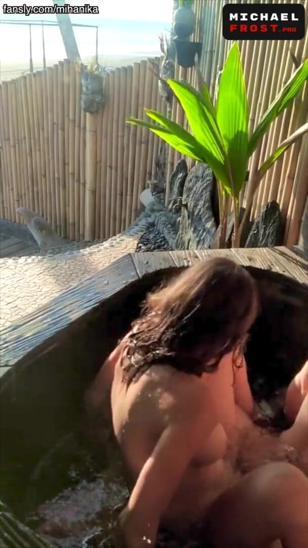 Michael Frost Pro: युवा जोड़े को आउटडोर बरामदा चोदो