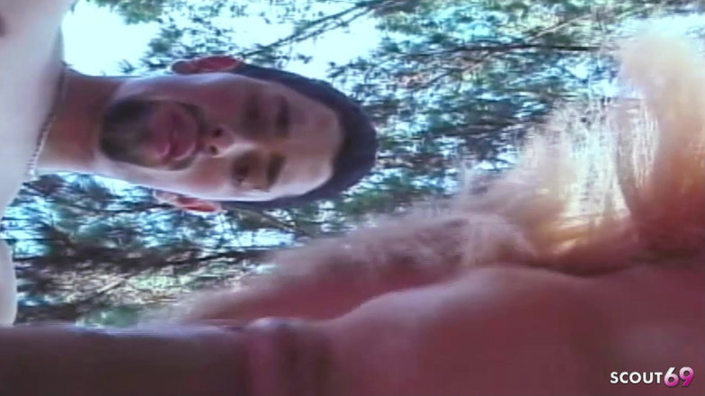 Shemale TS Collection: Худа блондинка транссексуалка на відкритому повітрі з тіндера, анально відтрахана