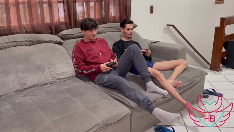 Heitor Bauman OFC: Trò chơi điện tử kết thúc trong một mớ hỗn độn với...