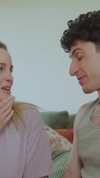 Entrevista: the Holidays Com Charlie Forde, Nick Strokes