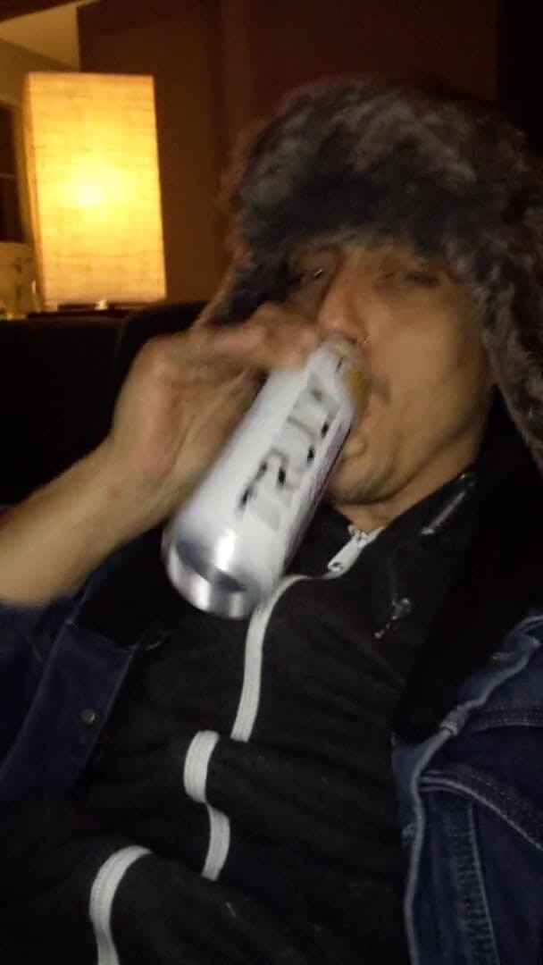 Sexy possum: Masturbazione e sperma con tenga egg toy sul divano del...