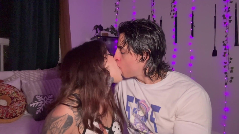 Gattouz0: I Broke Her Bed on the First Date