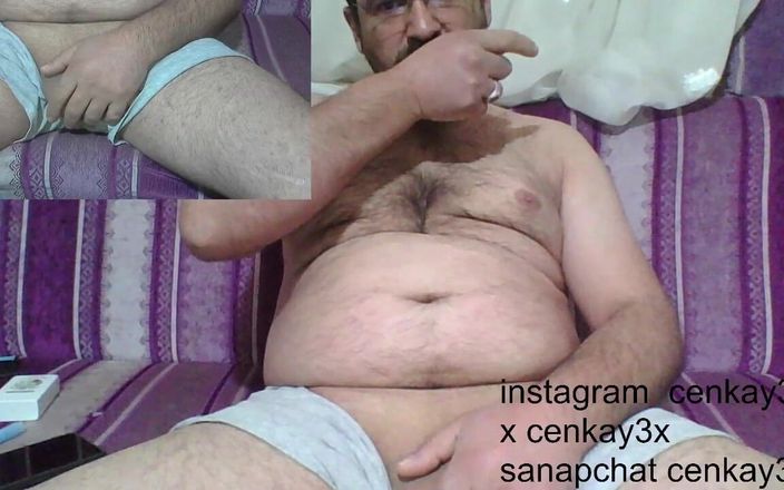 CenkAy: Mestre papai estava na transmissão ao vivo