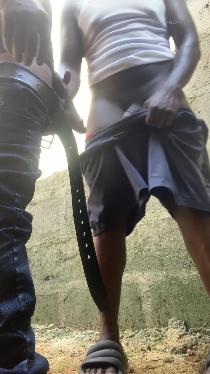 Dickass3x: Pantat bahenol cewek ini dientot habis-habisan sama kontol besar sampai...