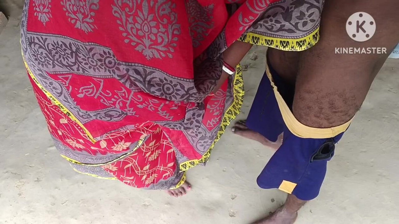 Nenika: Ho scopato il Bhabhi desi oggi e mi sono divertito...