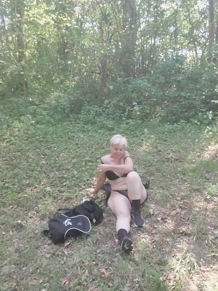 Sofy13: Looking for a Stranger in the Forest to Fuck Me