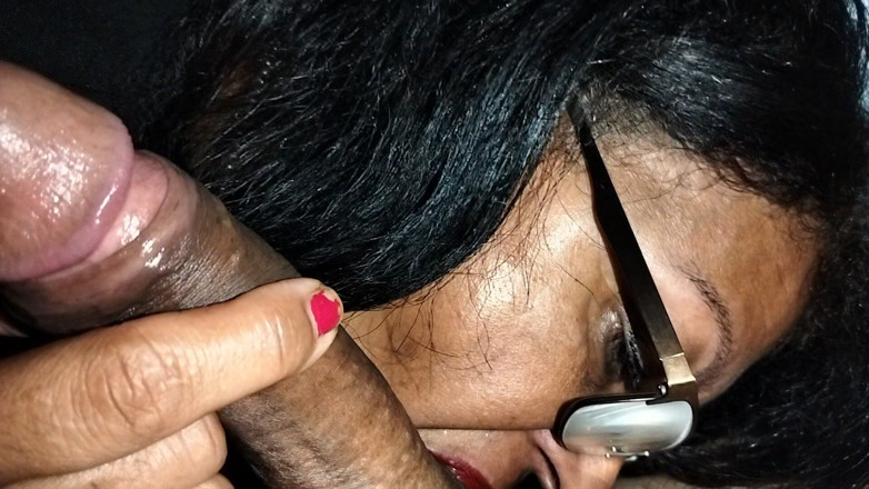DogSafdo: Ein reifer Masseur gibt einen wunderbaren Blowjob