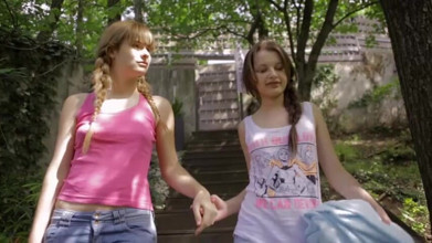 Teen Lesbians