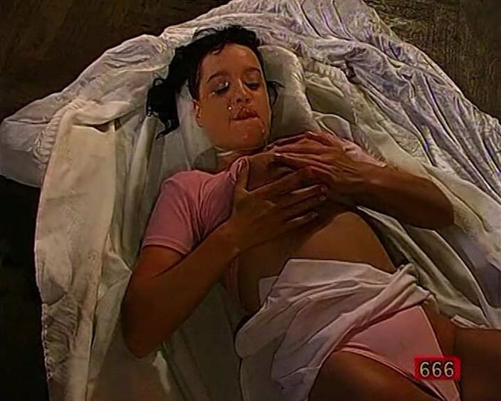 Piss Lover: Первый раз, писающая и сперма, буккаке и глотание, винтажный клип GGG John Thompson