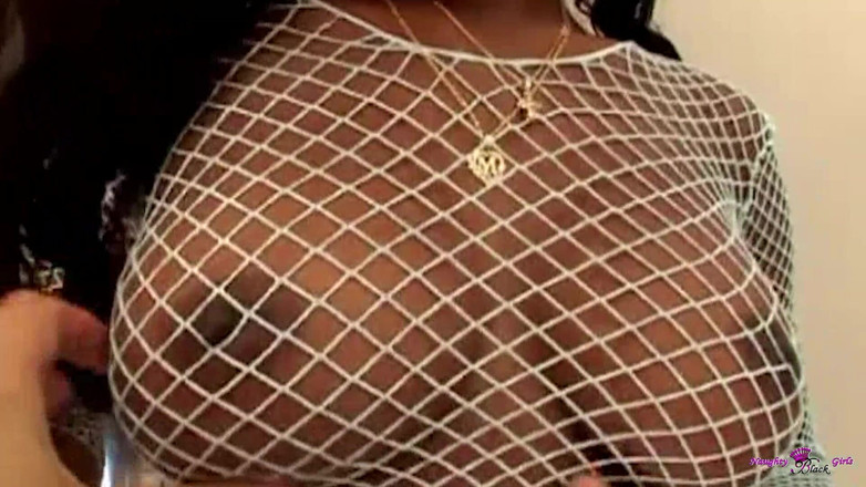 Naughty Black Girls: Super sexig Skyler Dupree älskade att få två super stora vita...