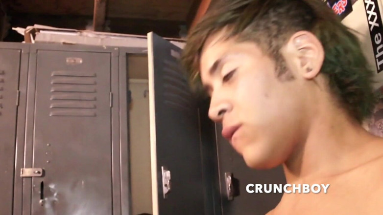 Crunch Boy: Creampie porno-session mit sexy twink fickt und besamt