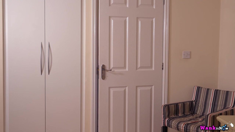 Wank it Now: Sophia Smith - Nurse Out of Uniform