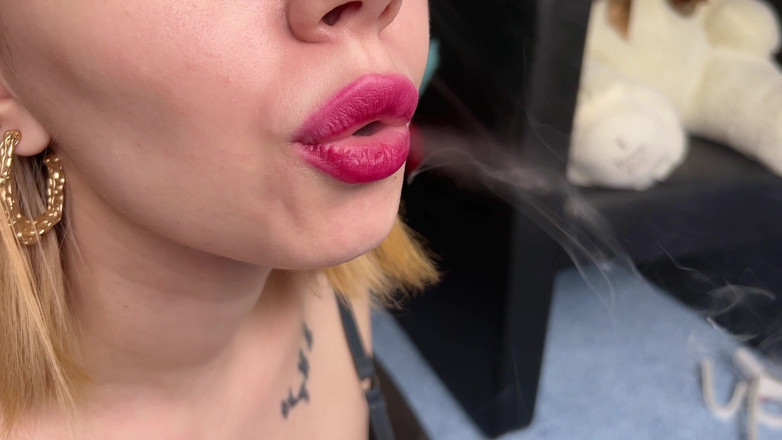 Eva Deva: Fetish merokok.i merokok, adakah awak sukakannya