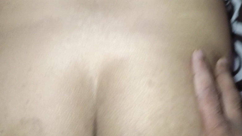 Raseed: インドの妻がBBCの13インチ黒人チンコで妻を犯し、指で指を入れて高速で前で抱く