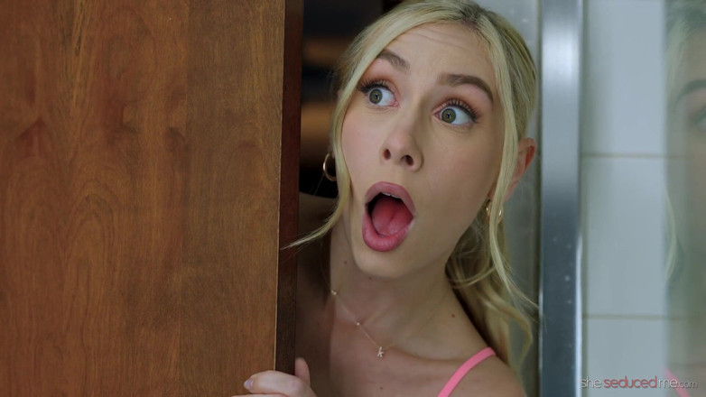 She seduced me: รูมเมทฉันพ่นน้ำได้