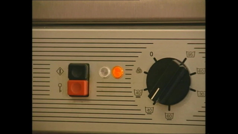 Purzel Official: Karanlık arzular doyumsuz sikiş makineleriyle serbest bırakiliyor