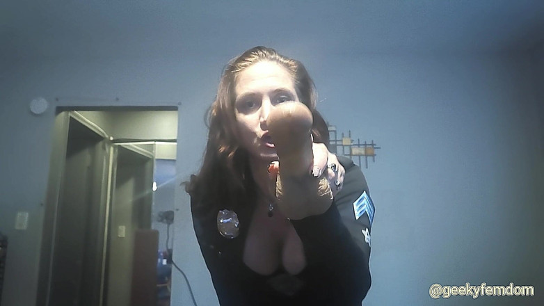 Geeky Femdom: Ditangkap mencuri lucah lagi