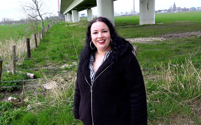 Andy Star: Sexo al aire libre con una cona regordete al aire...