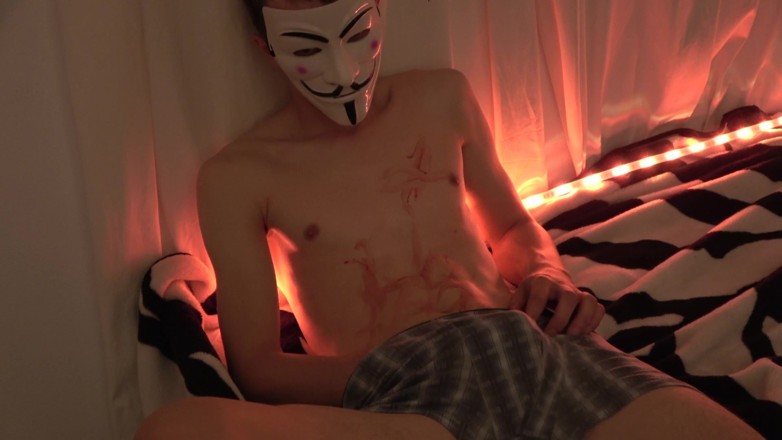 Rushteinn: This my mod. Solo male masturbates