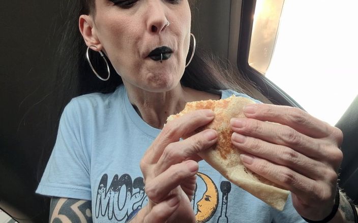 PandoraSG: Offentlig Mukbang - Tacos i min bil