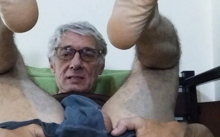 Big uncut hard cock: Открытое очко и фут-шоу самое красивое фетиш-шоу когда-либо видел.