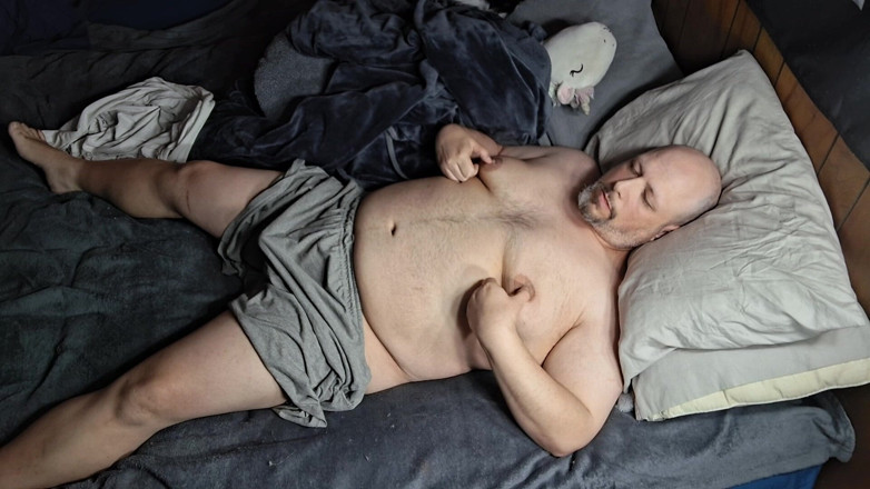 Printsofallsayings: Chubby Guy Lays in Bed and Cums