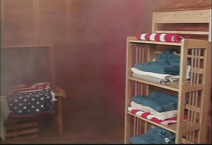 Perv Milfs n Teens: Černý kolos šuká drobnou blondýnku