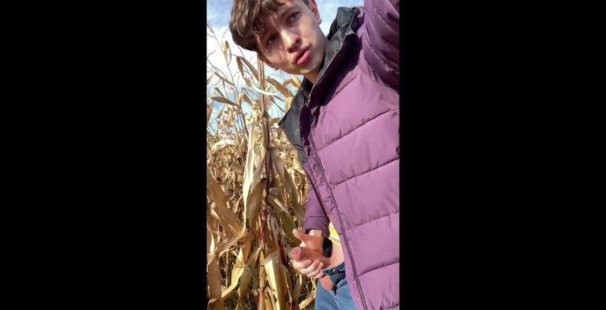 rushlightDante: Haz esta gran polla para ti al aire libre, espero...