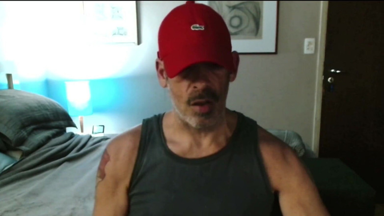 BBIG: タバコを吸って