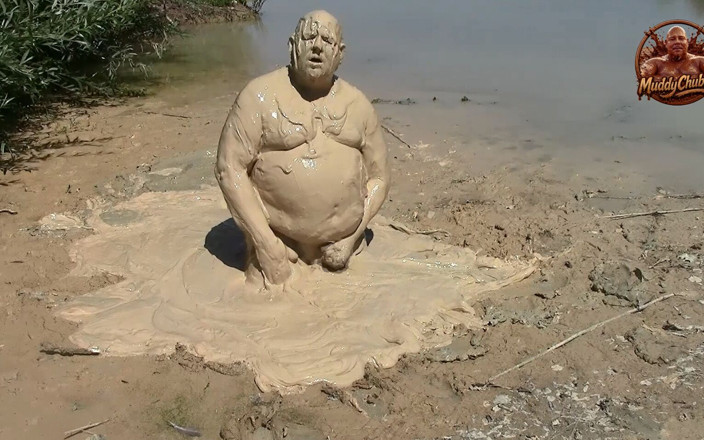 MuddyChubby: Mudbath in Creamy, Light Mud - Like Vanilla Pudding
