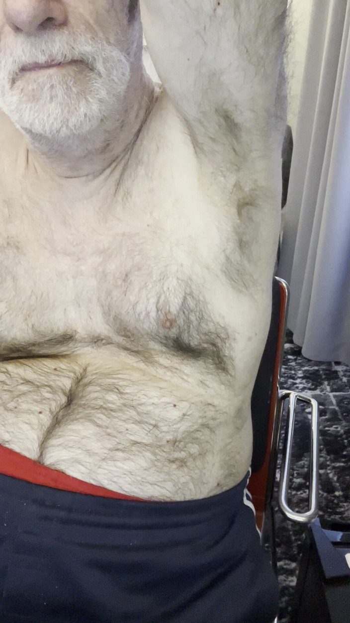 Coach Karl dude lodge: Ketiak berbulu jurulatih Karl