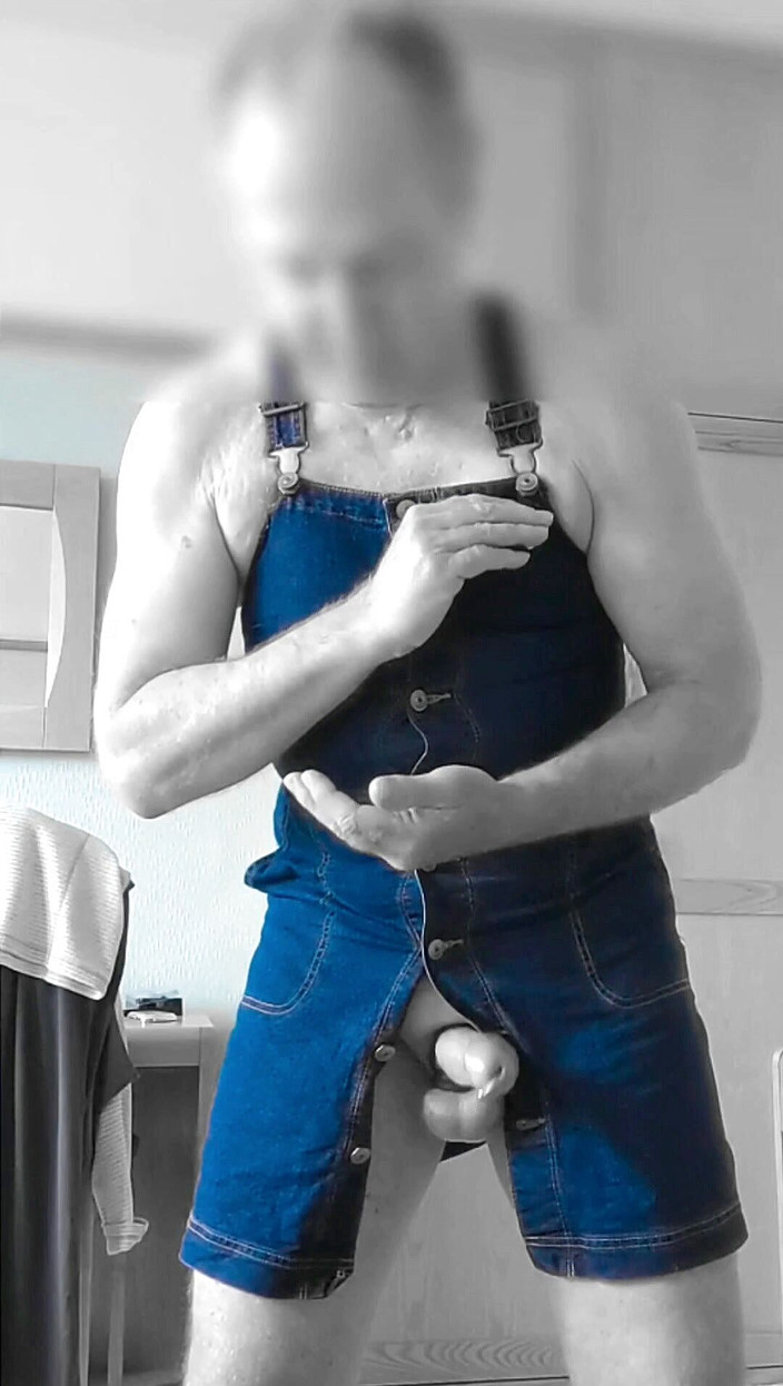 Bellhead: 反向运动 pinafore 连衣裙