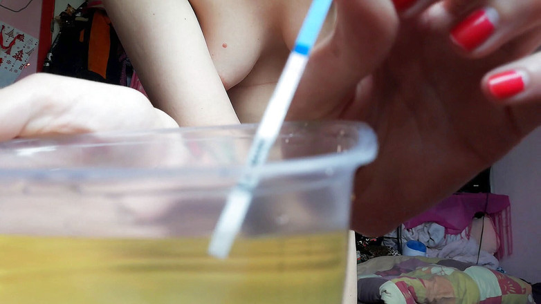 Cuteblonde666: Sikanie z testem ciążowym