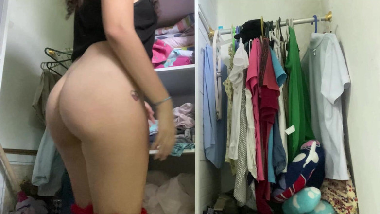 MiaSaintLove: Mi hermanastra está atrapada en un video sexy mientras se...