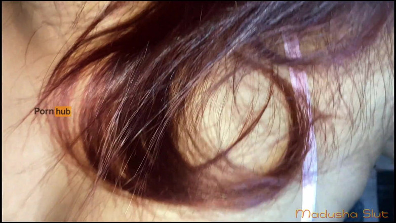 Tiyana: Memek istri nakal ini dientot habis-habisan sama 4 jari sampai dicrot...