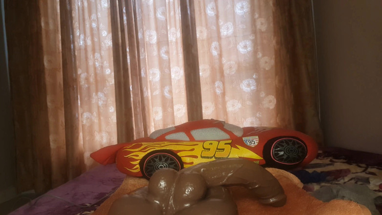 Super sexy ebony cuties: 괴물 딜도에 내 거대한 엉덩이를 두근