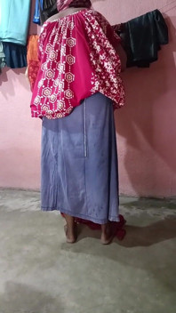 Sari caindo depois do banho - sfw 2