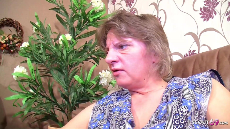 Full porn collection: Uomo tedesco scopa la vicina milf arrapata e la donna...