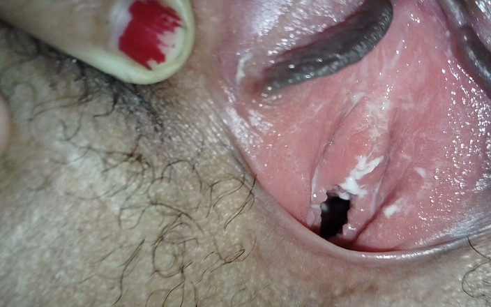 Desi_Girl_Priya: 18歳のインドの女の子