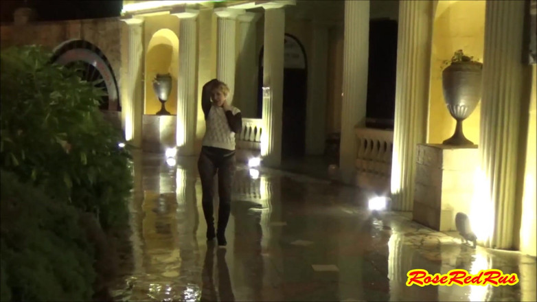 RedRoseRus: Flashing in the rain - Moskau-Sochi