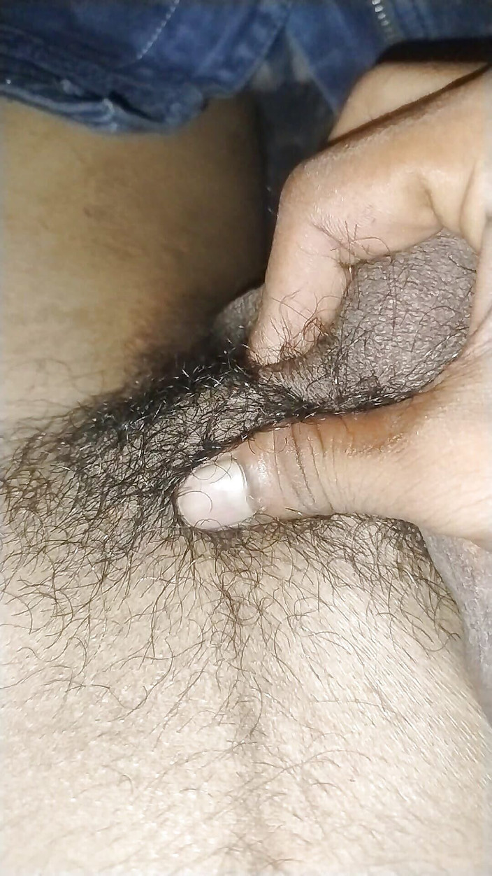 Indian BIG COCK: おばさんのことを考えて、私はペニスを揺らしました